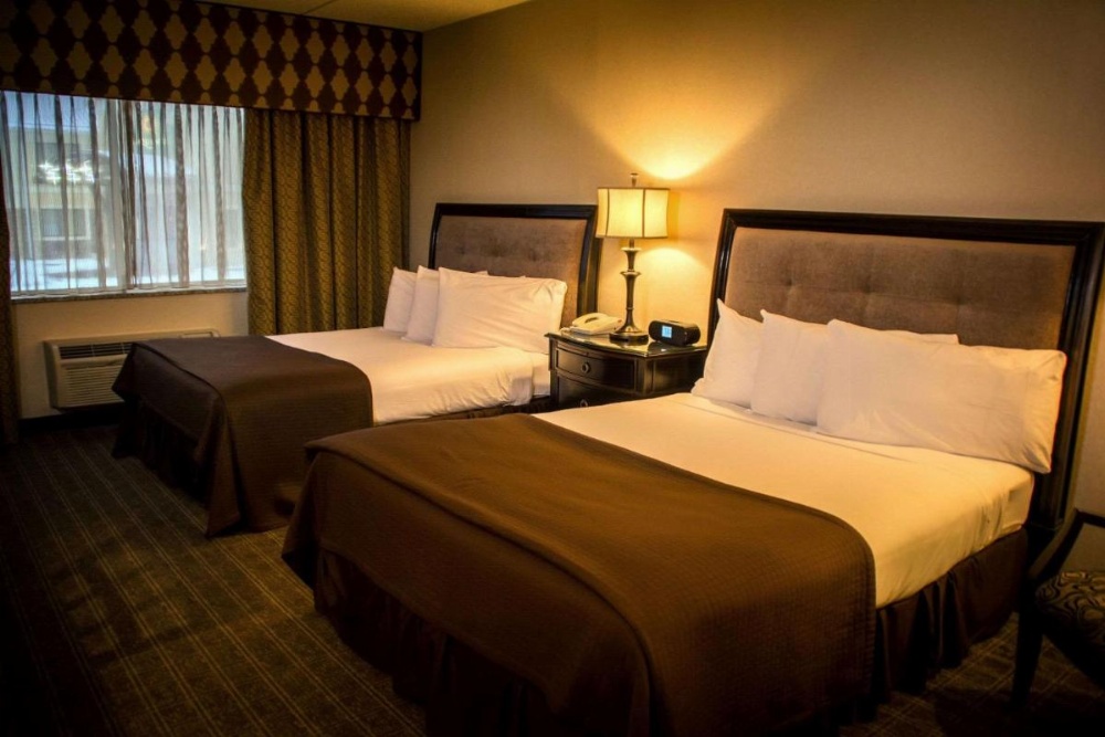 Queen Room with Two Queen Beds - Non-Smoking